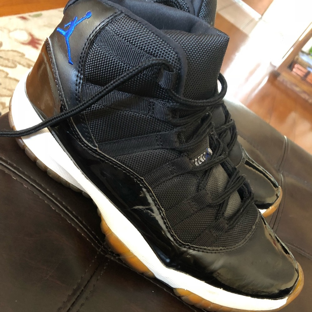 Jordan 11 space jam  (OBO)